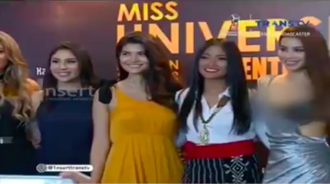 Phạm Hương bị che mờ vòng một trên kênh truyền hình Indonesia vì trang phục quá hở?